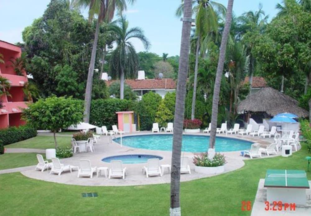 Отель Coral Ixtapa Икстапа Экстерьер фото