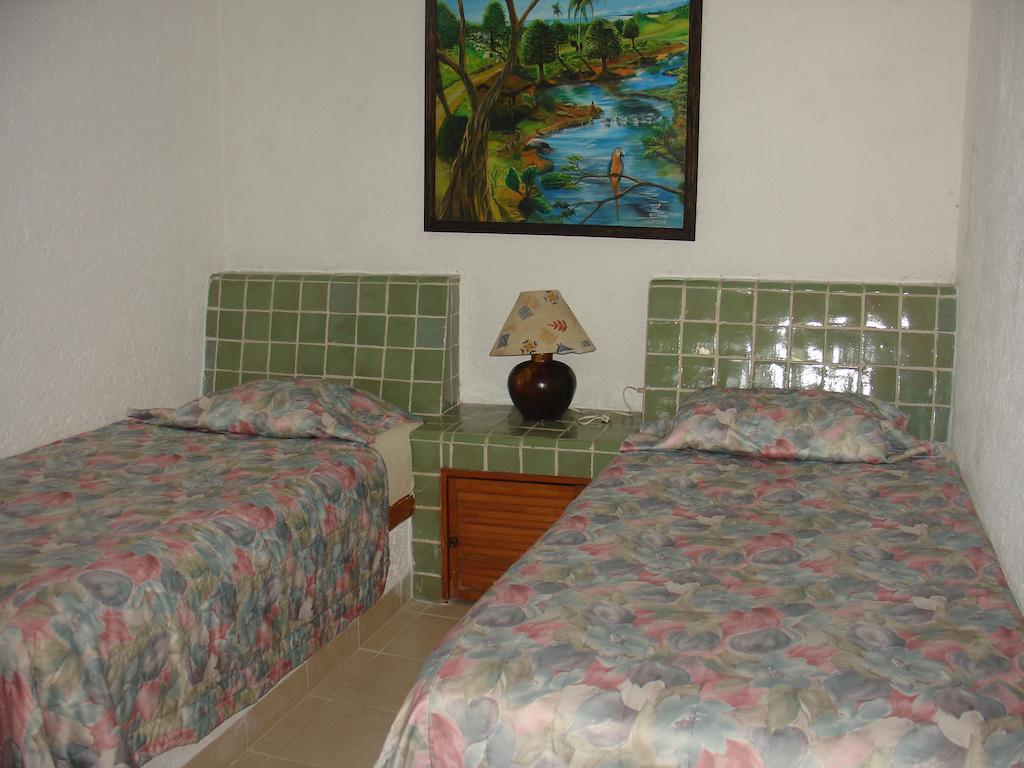 Отель Coral Ixtapa Икстапа Экстерьер фото