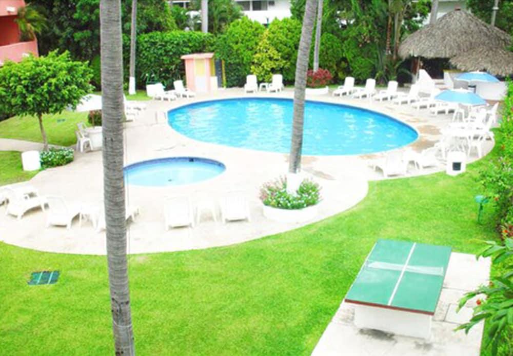 Отель Coral Ixtapa Икстапа Экстерьер фото