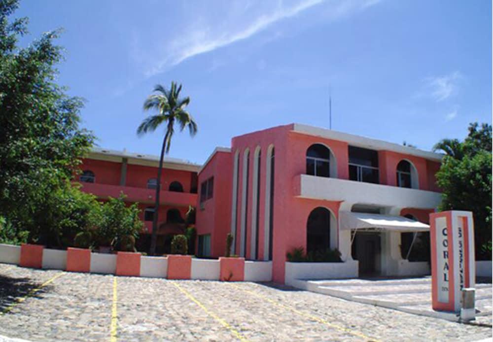 Отель Coral Ixtapa Икстапа Экстерьер фото