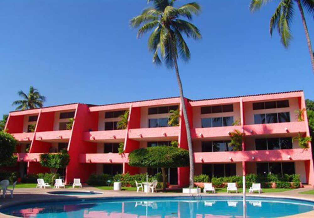 Отель Coral Ixtapa Икстапа Экстерьер фото
