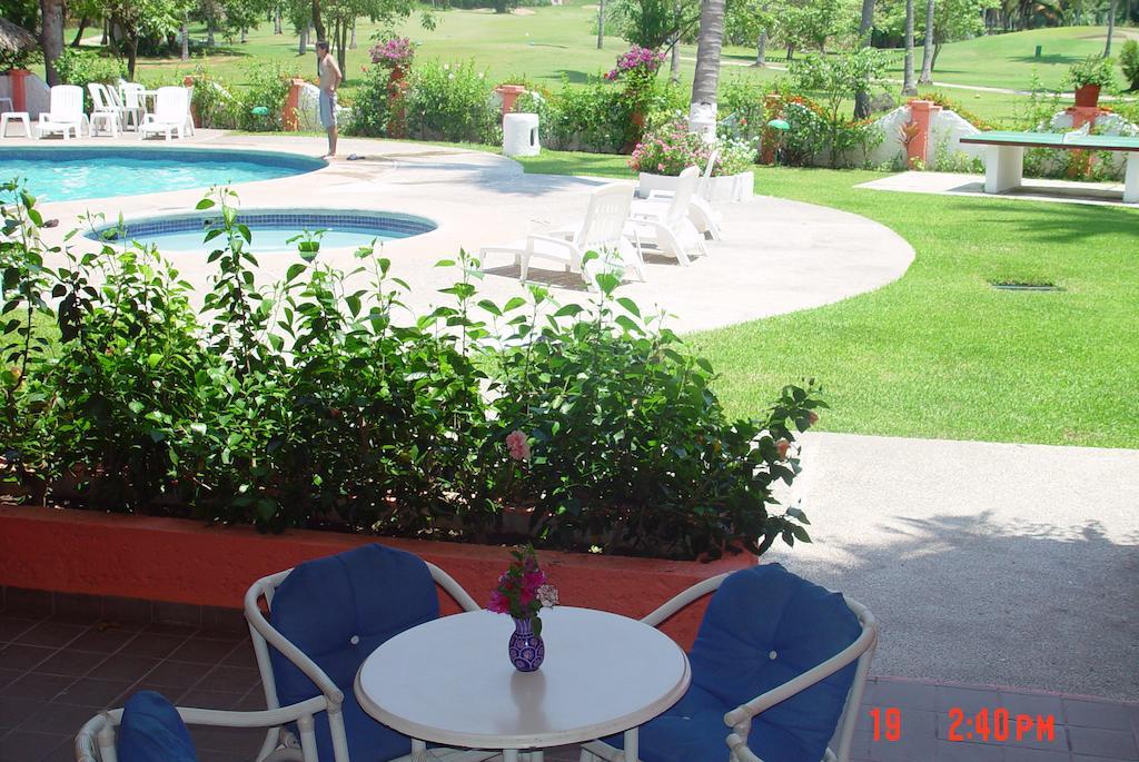 Отель Coral Ixtapa Икстапа Экстерьер фото